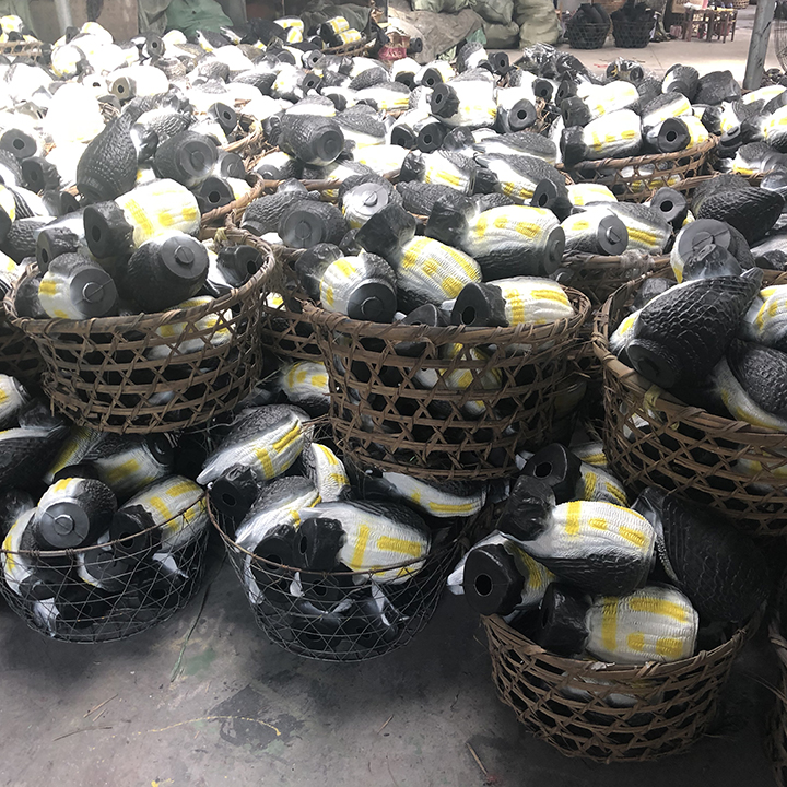 China Factory Wholesale Plastic Pigeon decoys Plastic Detail